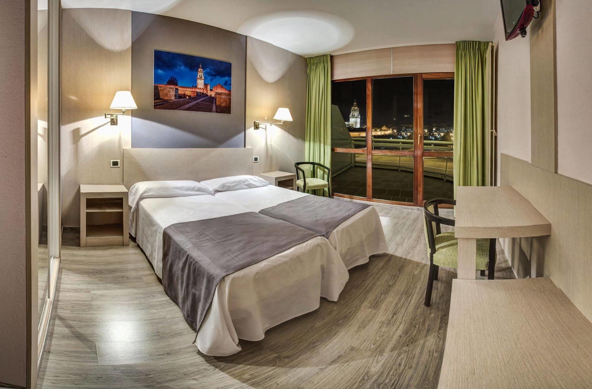 אל בורגו דל אוסמה Hotel Spa Rio Ucero מראה חיצוני תמונה